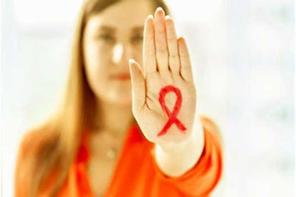 الفرق بين الإيدز ونقص المناعة